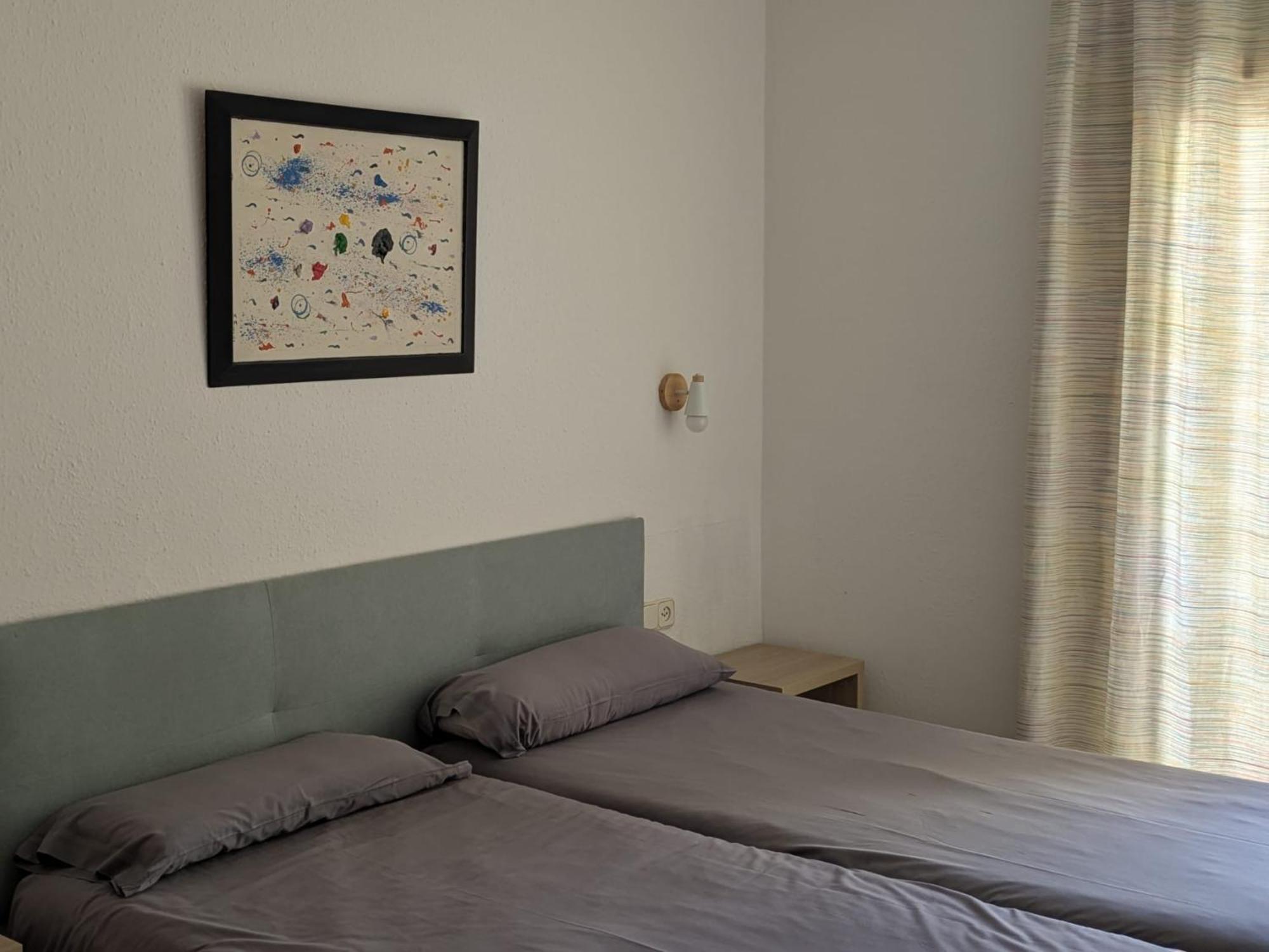 Apartamentos Mitus Canet De Mar Exterior photo